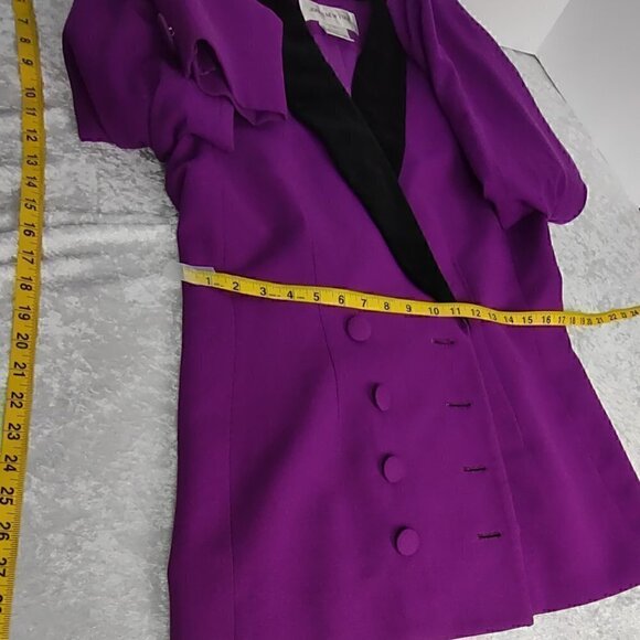 Jones New York 2 pc Jacket and Skirt In Purple with Black Lapels. Size 10 - Picture 7 of 11